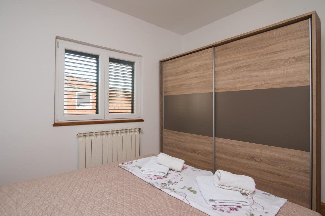 Apartman Josipa Trogir Exterior photo